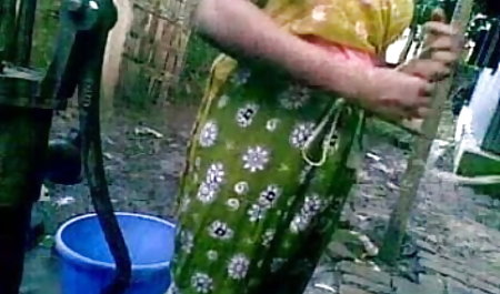 पागल गले के साथ ब्लू फोटो इमेज एक रूसी जिमनास्ट