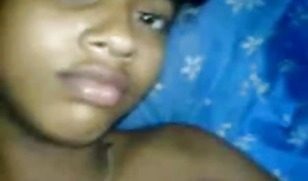 स्ट्रिपटीज़ में सामने के bf फिल्म ब्लू एक वेब कैमरा