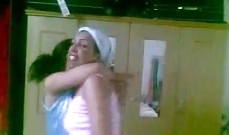 कोच एक ब्लू हिन्दी पिक्चर जिमनास्ट बैठे पर एक सुतली में एक जिम