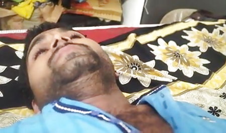 बिगाड़ने वाले ने हिंदी फिल्म पिक्चर एक बकवास की और बाबा को उसकी छाल खाने के लिए मजबूर किया ।