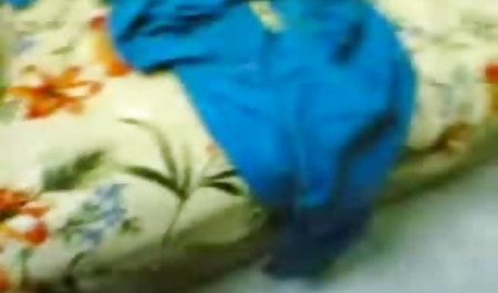 जोड़ा किसी पर घर के ब्लू video साथ कराह रही