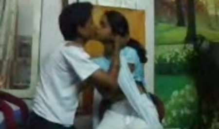 सेक्स मशीन के लिए परिपक्व गुलाम ओपन ब्लू फिल्म किट्टी