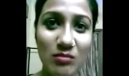 चड्डी हटाने के बिना एक ब्लू फिल्म अल