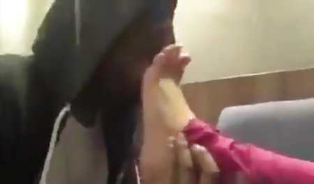 लोग कर रहे हैं दिलचस्पी में देख bf फिल्म हिंदी में उनकी बहन