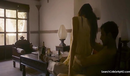 पति गोली मारता है के रूप में अपनी पत्नी है मनोरंजन पर घर के साथ bf फिल्म इंग्लिश प्रेमिका