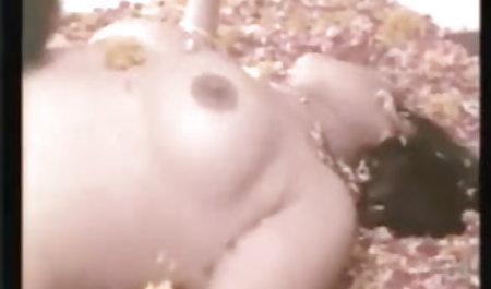 मालिश ब्लू वीडियो मूवी और वार एक सुंदर प्रेमिका