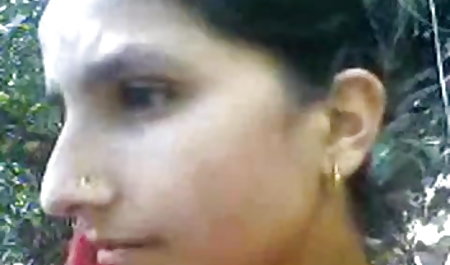 नतालिया पावलोवना अभी भी एक गाय सवार ब्लू फिल्म के है