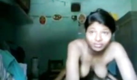 सुंदर सेक्स । मुह में और सेक्स में ब्लू मूवी फिल्म शो के स्नानघर