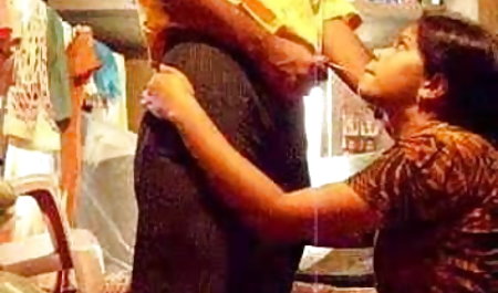 साशा उसके पति हिंदी ब्लू फिल्म चाहिए के दोस्तों के साथ