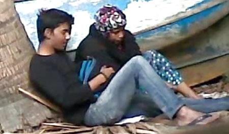 अपने दोस्त वीडियो फिल्म दिखाओ के तरल दस्त खाती है