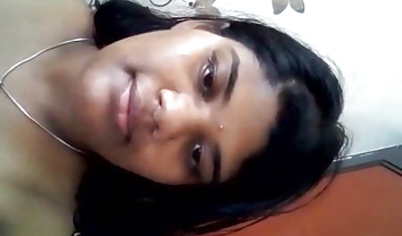 गर्म चुंबन ब्लू फिल्म के गाने लड़कियों