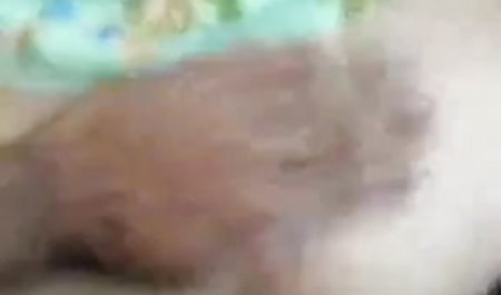 आदमी के बच्चे को दुहना है लाइव ब्लू फिल्म ।